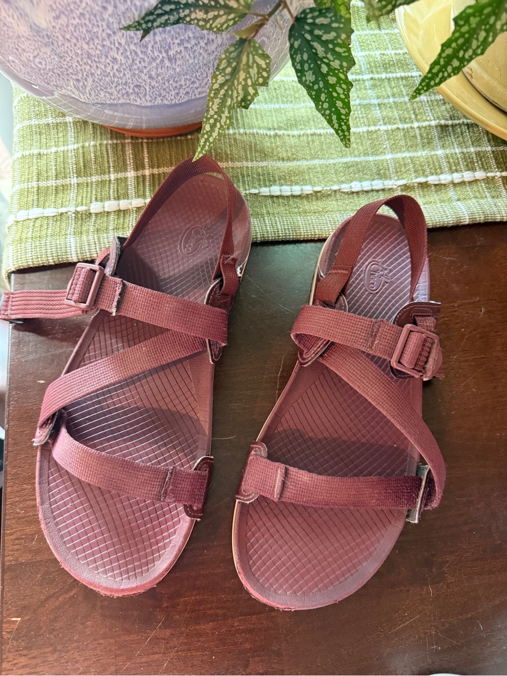 Chaco Women's Lowdown Strappy Outdoor Sandals - Burgundy *MISMATCHED SIZES*